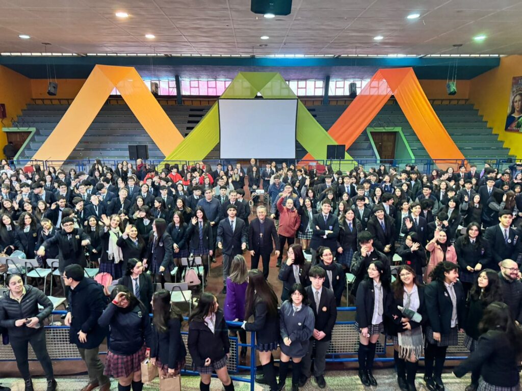 Encuentro con el Pastor 2024 convocó a más de 400 estudiantes de colegios de Iglesia